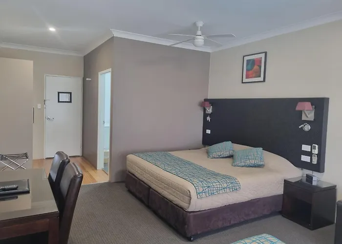 Australian Homestead Motor Lodge